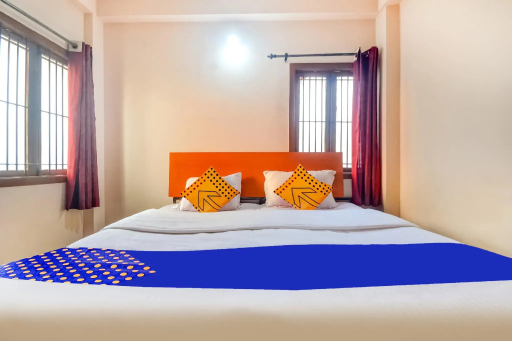 SPOT ON COM304 Aishwarya Residency