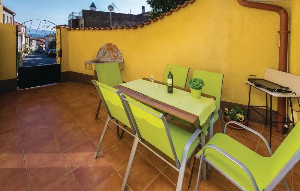 Awesome Apartment in Crikvenica With 3 Bedrooms and Wifi