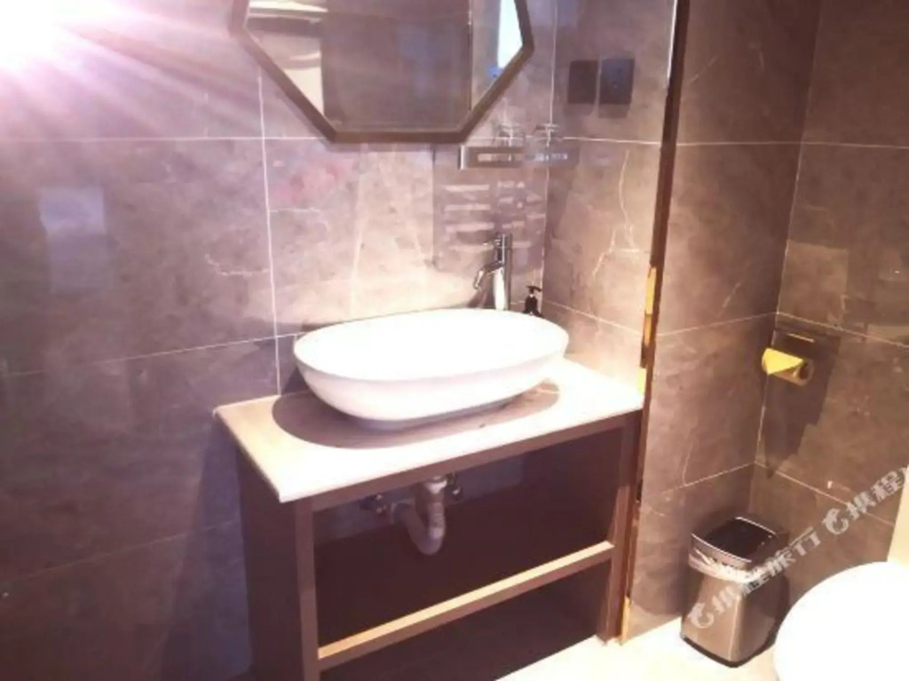 Baijia'an Hotel (Beijing Yizhuang Rongchang East Street Metro Station Branch)