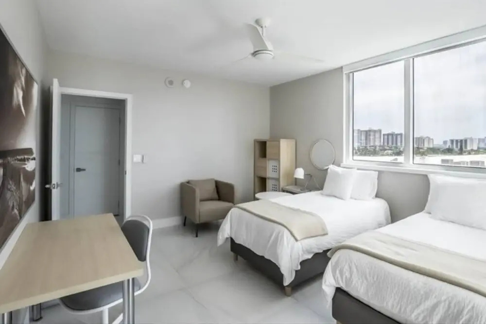 Le Marina Bay 810 by Go Florida Condo, Sunny Isles