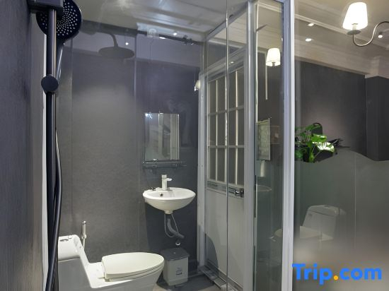 MG Rosé Boutique Hotel - Saigon City Lights