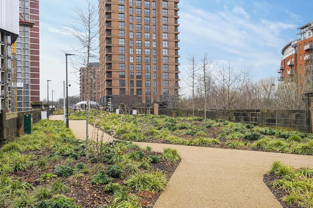 Two Bedroom Waterside Flat