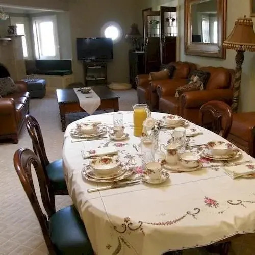 THE Doulton Luxury B&B