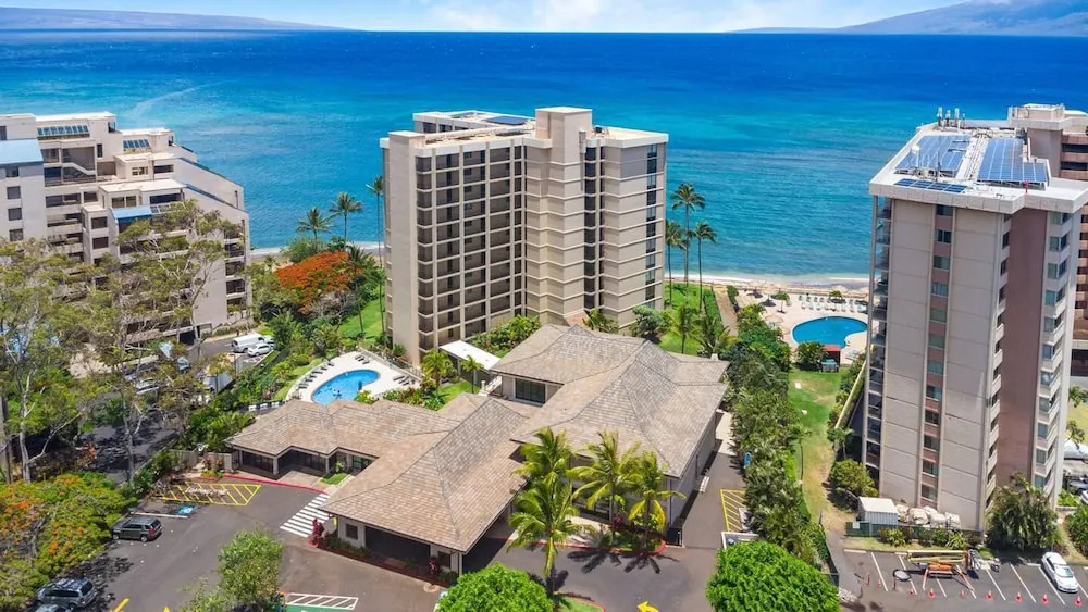 Remodeled Luxe Beachfront Escape Ocean Views AC
