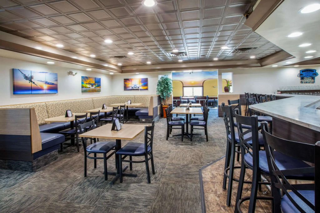 Wingate by Wyndham Detroit Metro Airport