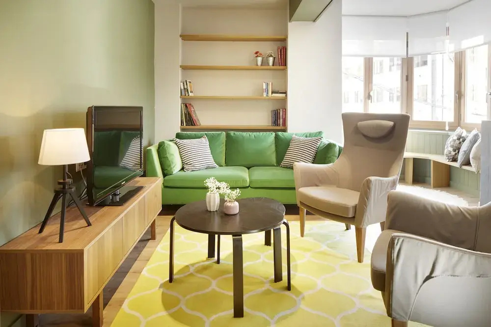 Eth Paer 2 by FeelFree Rentals