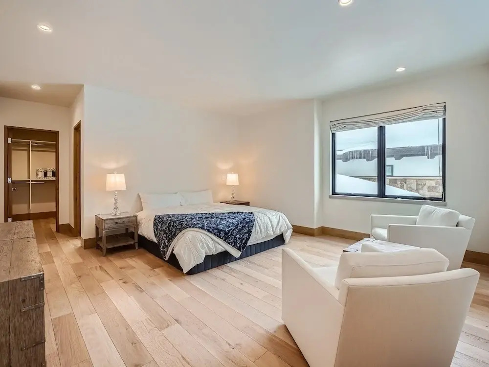 3018 Basingdale Blvd 4 Bedroom Home by RedAwning, Vail
