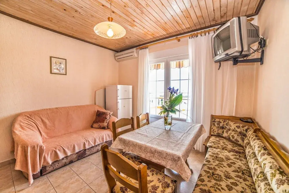 Apartments Javoran 3108