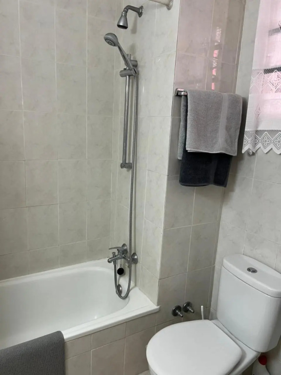 APARTAMENTOS PLAZA DEL CHARCO I