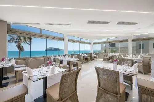 Aparthotel 4 Stars Agia Marina