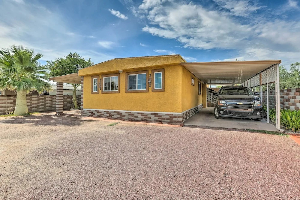Charming Tucson Home w/ Covered Patio & Grill!