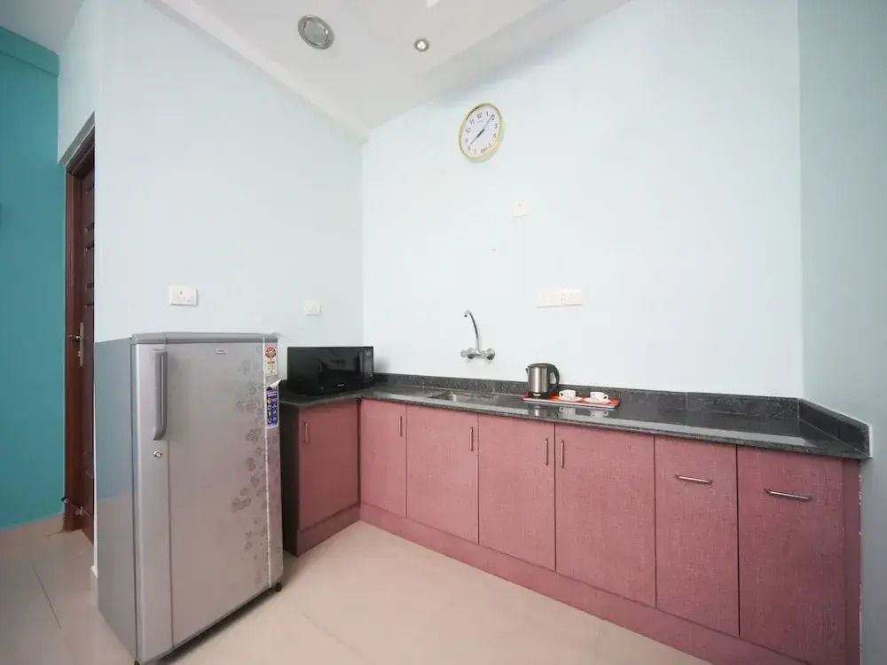 OYO 4662 Apartment Navalur