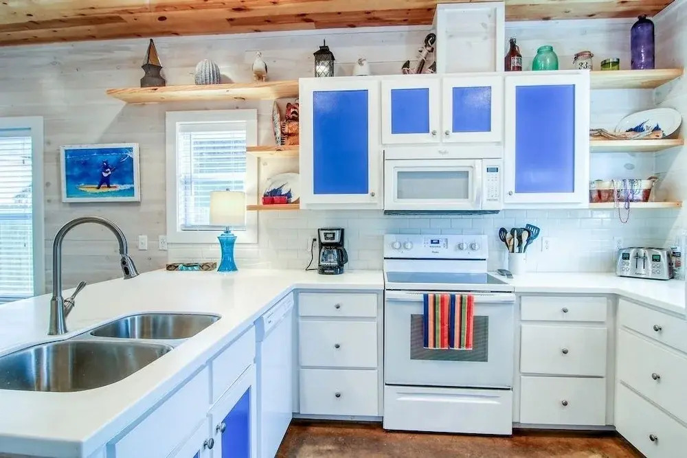 Beach Bear Lodge Unit 1 4 Bedrooms 3.5 Bathrooms Home