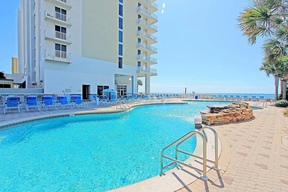 Majestic Beach Towers 2-1206