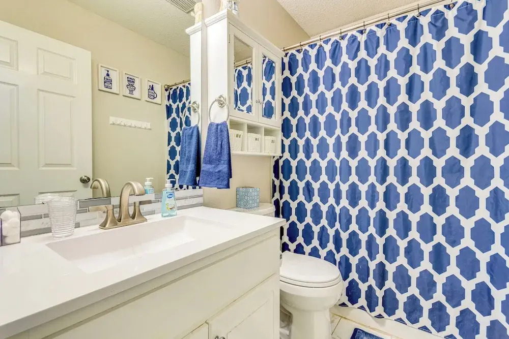 6 Mi to Navarre Beach: Dog-friendly Home w/ Yard