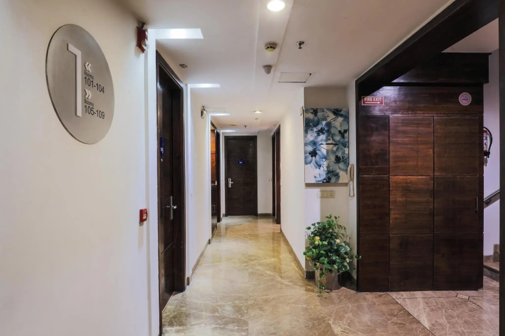 Hotel Blue Stone - Nehru Place