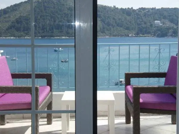 Agnàntema Portside Stays Skiathos