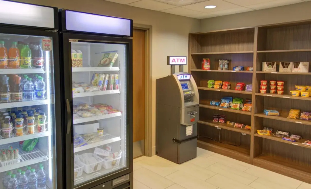 Holiday Inn Express Hotel & Suites Mankato East by IHG