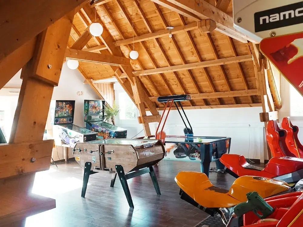 Comfortable Mobile Home on a Fishing Lake in Normandy
