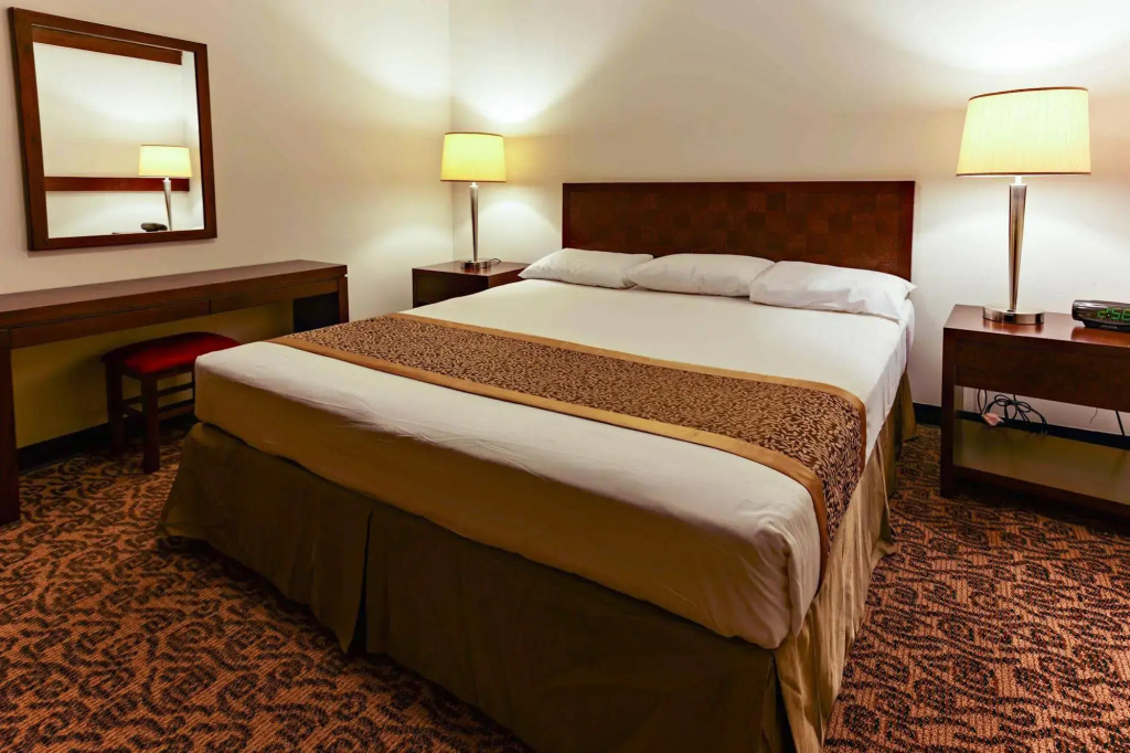 Oceanview Hotel & Residences