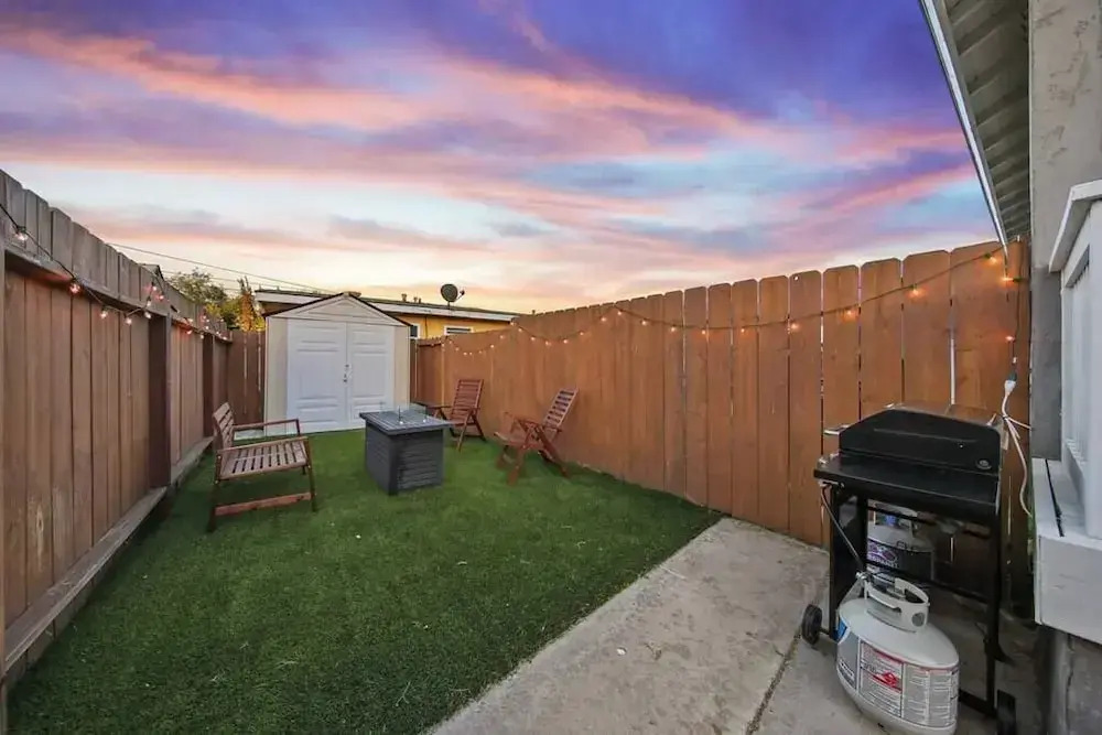 Trendy San Diego Home With Backyard and Firepit