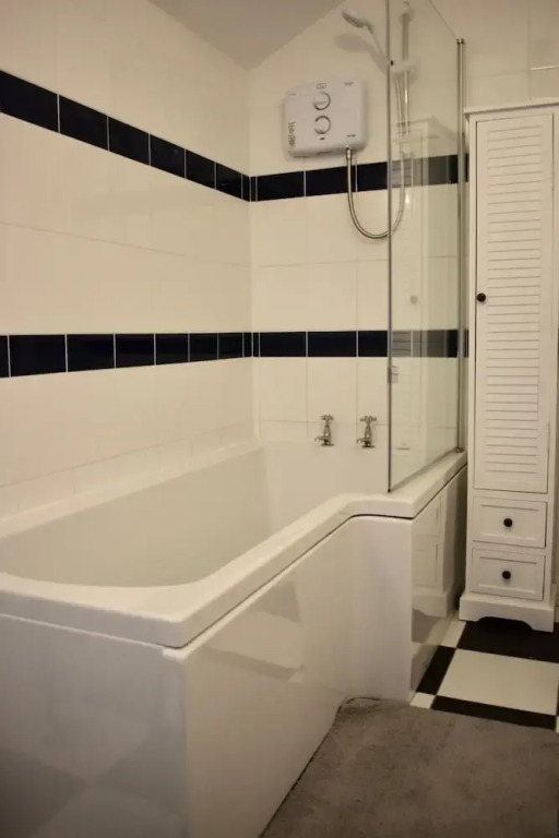 Beautiful 3 Bedroom Terraced House With Garden