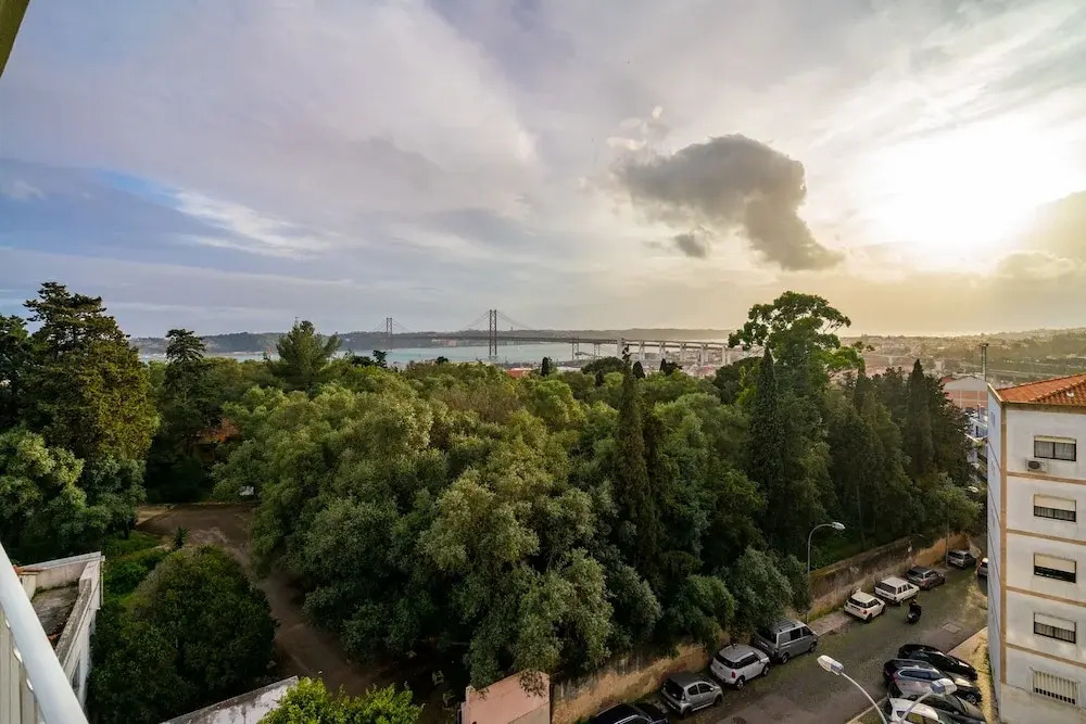 270 Panoramic View Premium Apartment