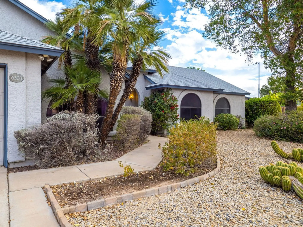 Royale Living in the Heart of Phoenix