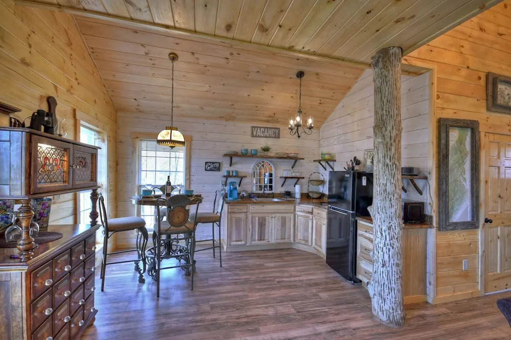 Treehouse Ellijay Star5vacations