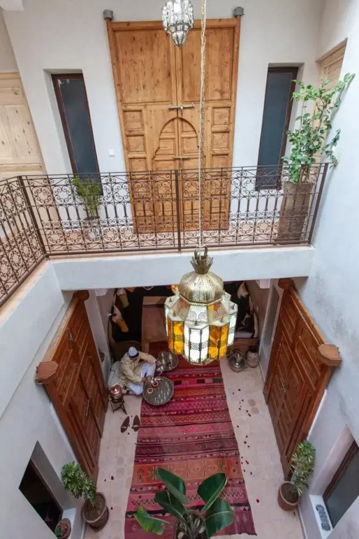 Taziri Hostel