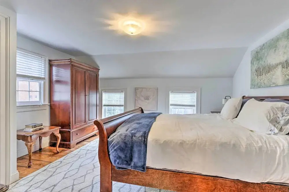 Townhome in Leesburg Historic District