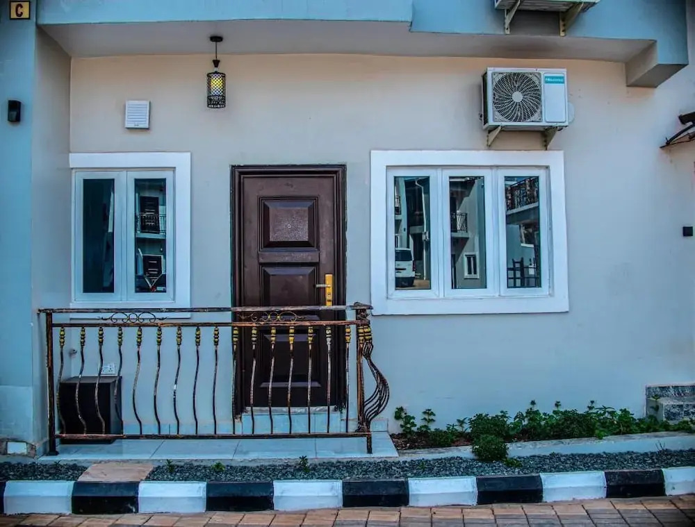 Ekulu Apartments
