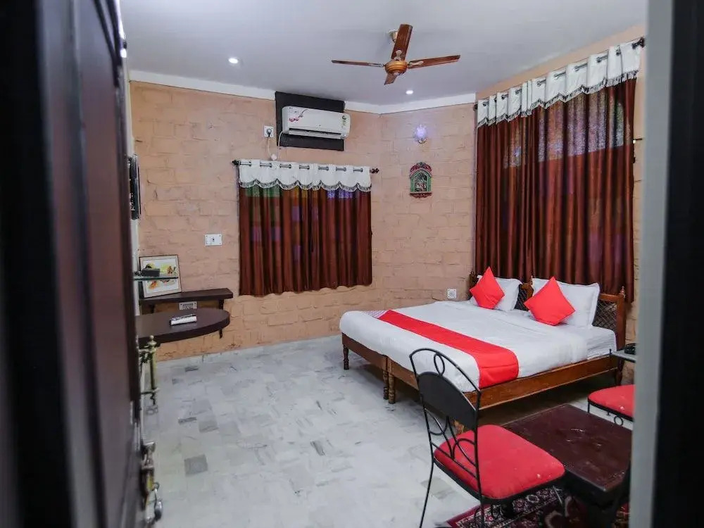 OYO 16799 Shikargarh Palace Resorts