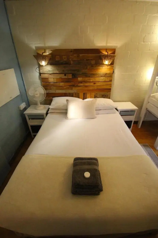 Saltycrax Backpackers and Surf Hostel