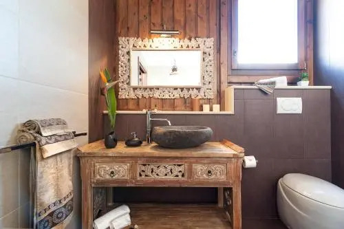 Isernia Pool Chalet