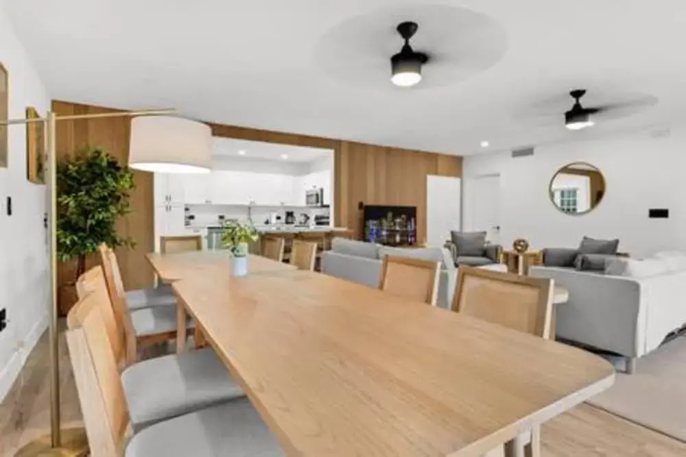 1720 Wa Kee 2A Luxurious 4BR 3BA Retreat in Coconut Grove w Pool