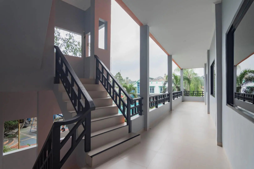 Urbanview Hotel Sagara Bogor