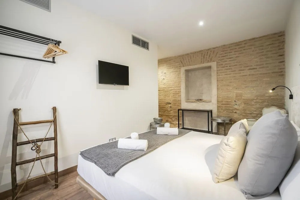 Dobo Azacanes Hostal