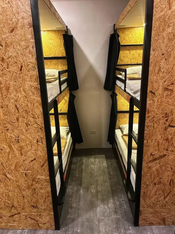 Cafe Moto Hostel