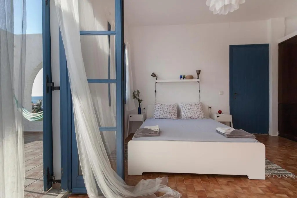7 Olives Apartments