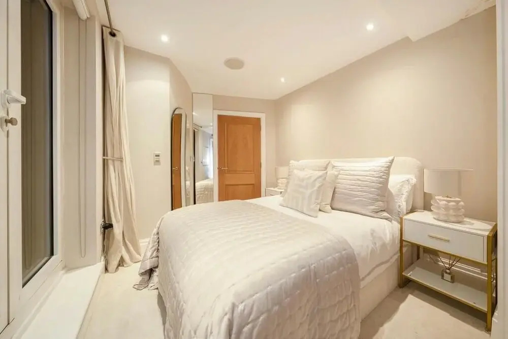 Riverside Retreat in Central London