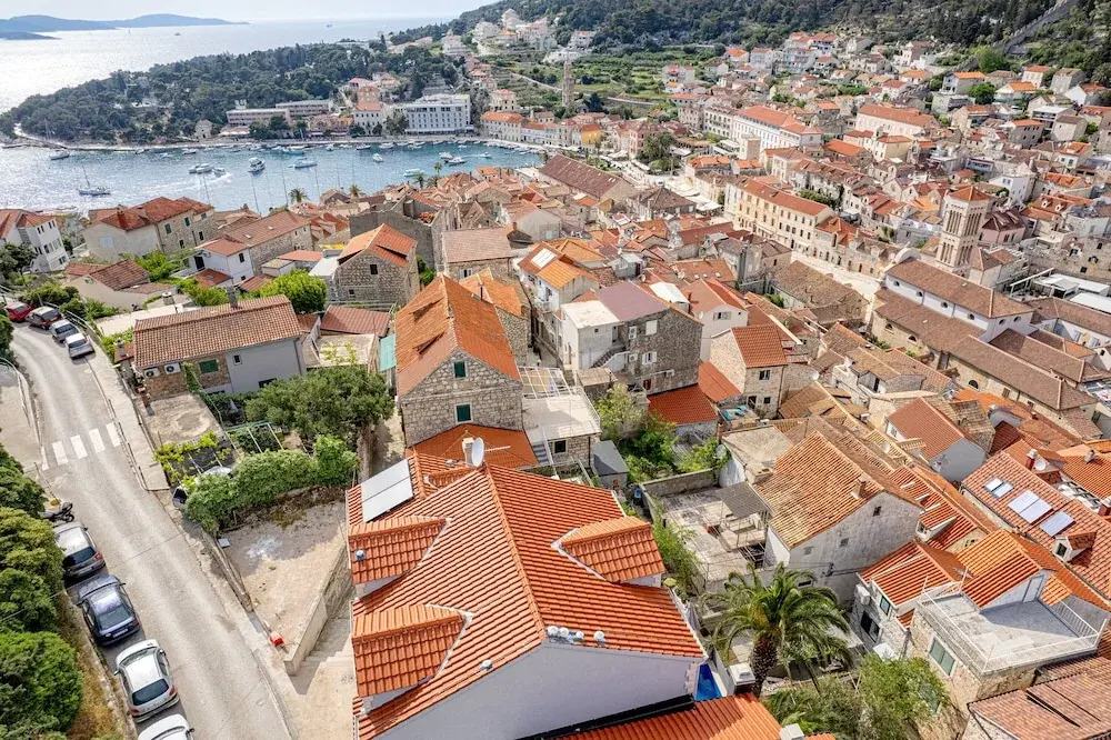 Villa Capitis in the Centre - Deluxe Apartment with Swimming Pool