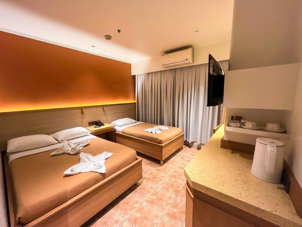 Paladin Hotel