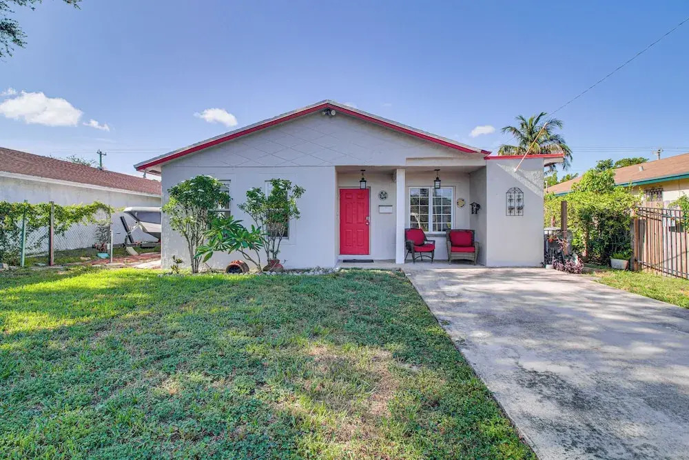 Pompano Beach Bungalow w/ Private Pool!