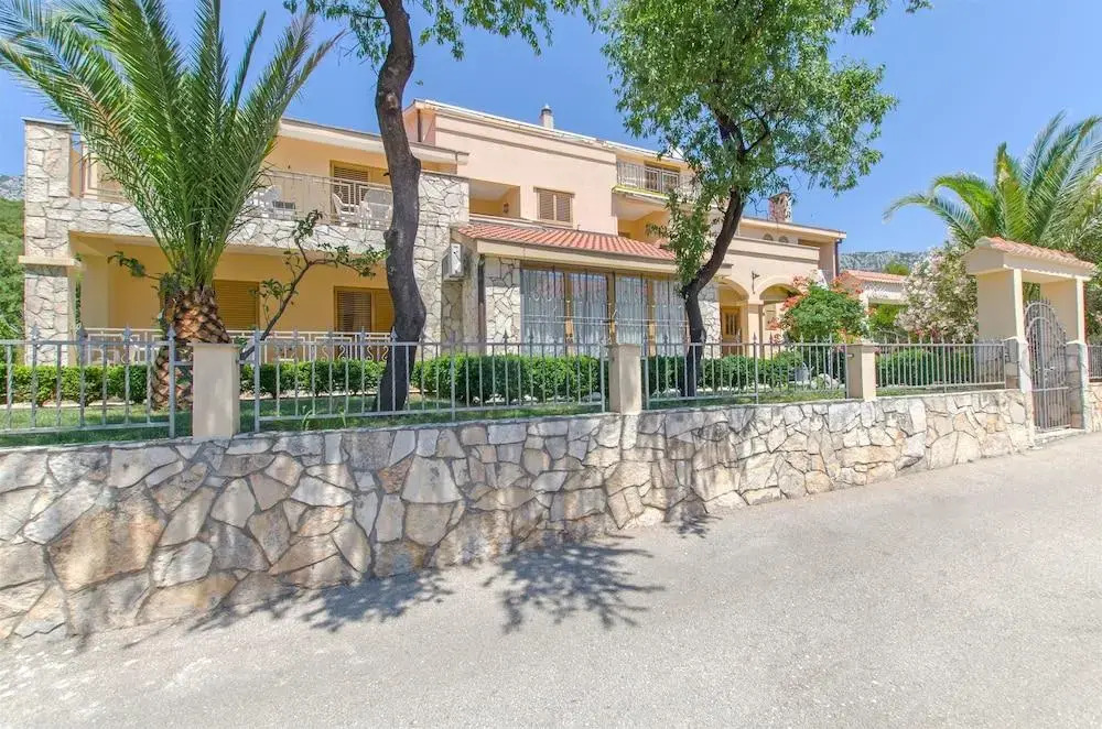 Apartments Meridiana 1