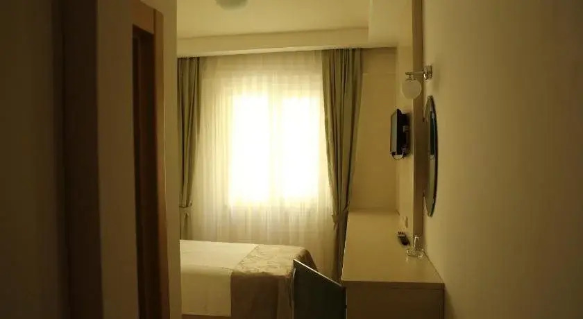Oya Hotel