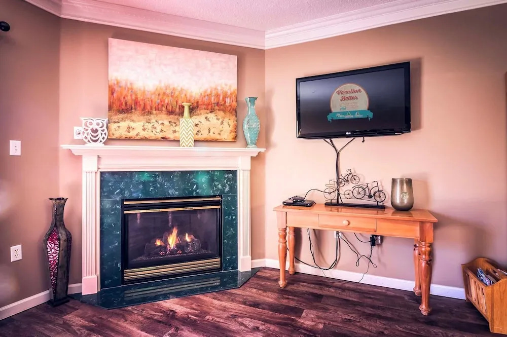 Whispering Pines 412