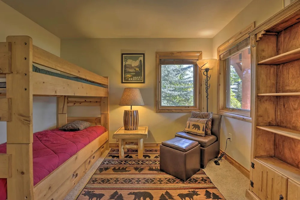Large Deck + Stunning Views: Mtn Condo in Frisco!