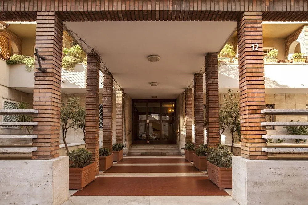Un Attimo A Roma B&B