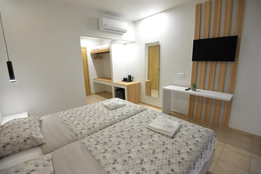 Heleni Beach Hotel